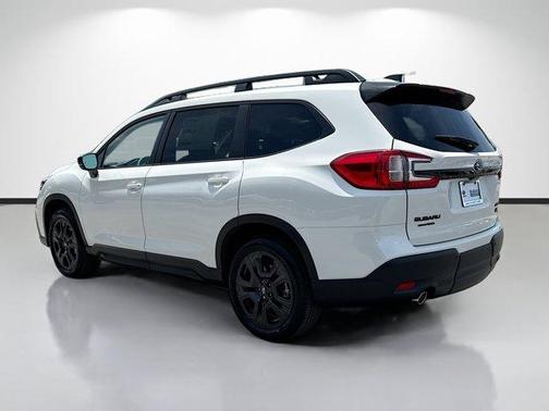 Crystal White Pearl 2026 Subaru Ascent Onyx Edition Touring