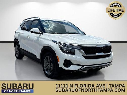Snow White Pearl 2023 Kia Seltos S