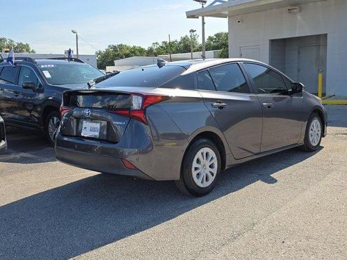 2019 Toyota Prius LE