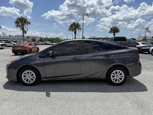2019 Toyota Prius LE