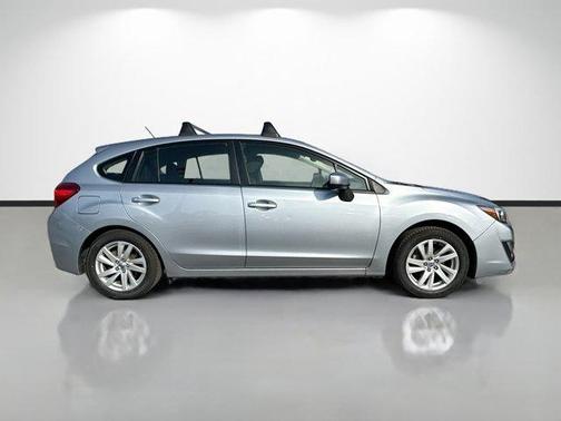 Ice Silver Metallic 2016 Subaru Impreza 2.0i Premium