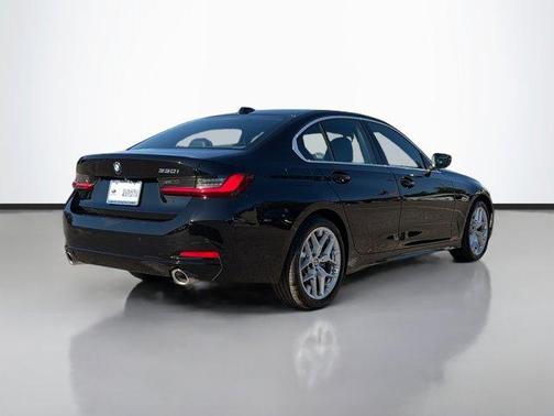 2025 BMW 330 i