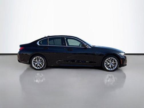 2025 BMW 330 i