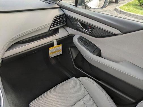 Crystal White Pearl 2025 Subaru Legacy Premium