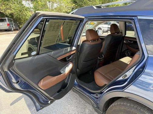 2022 Subaru Outback Touring XT