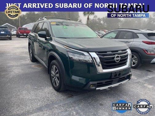 2023 Nissan Pathfinder SL