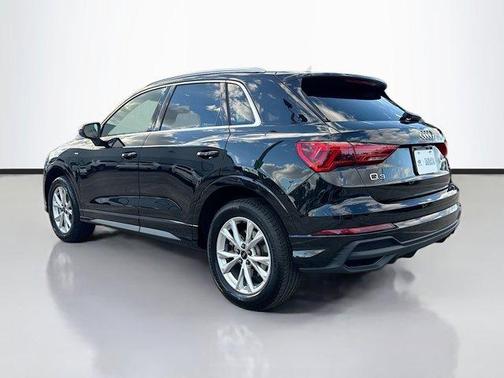 2025 Audi Q3 45 S line Premium