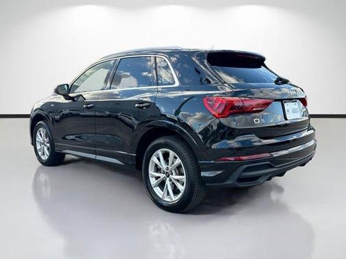2025 Audi Q3 45 S line Premium