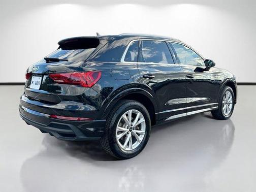 2025 Audi Q3 45 S line Premium