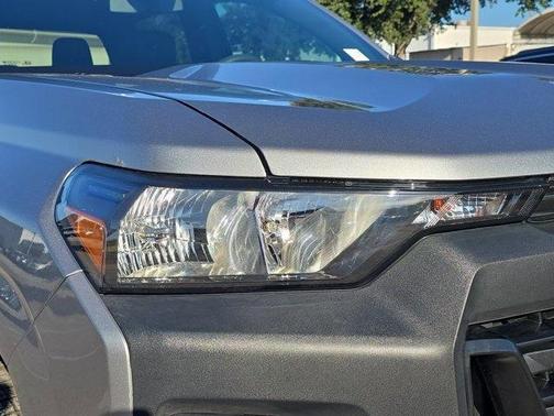 2024 Chevrolet Colorado WT