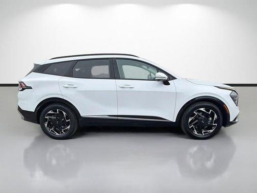 Glacial White Pearl 2023 Kia Sportage SX-Prestige