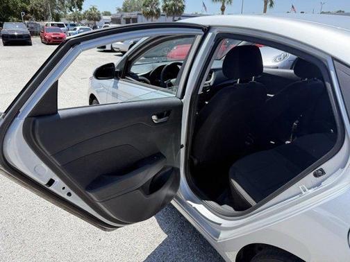 2019 Hyundai Accent SE
