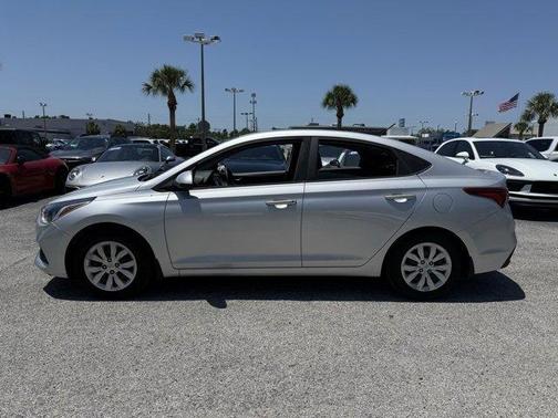 2019 Hyundai Accent SE