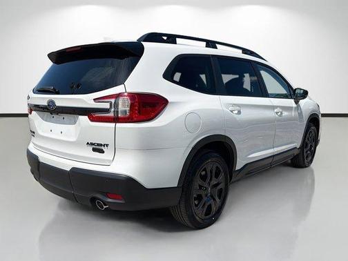Crystal White Pearl 2026 Subaru Ascent Onyx Edition Touring