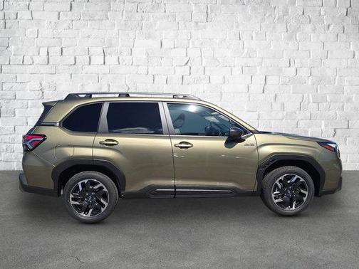 2025 Subaru Forester Hybrid Premium