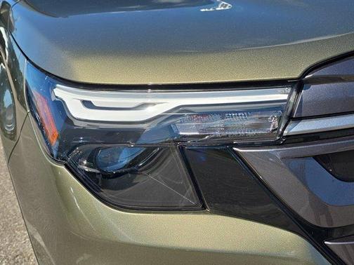 2025 Subaru Forester Hybrid Premium