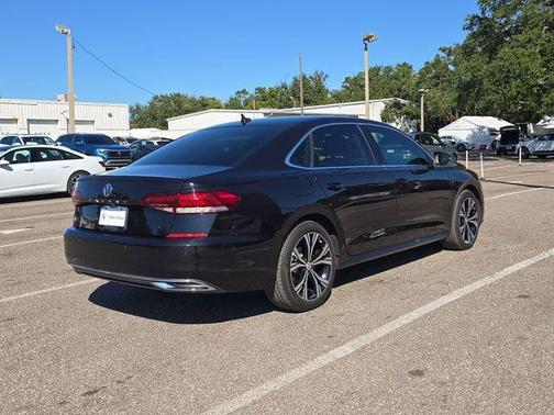 2020 Volkswagen Passat 2.0T SEL
