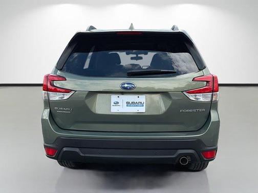 Jasper Green Metallic 2020 Subaru Forester Limited