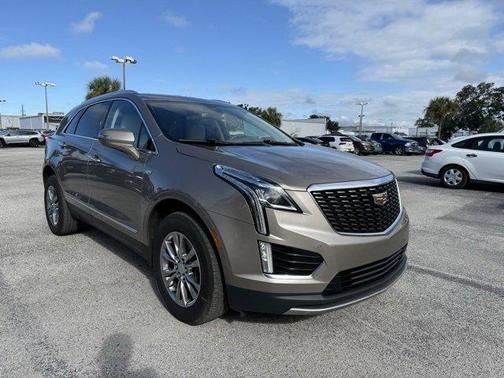 2022 Cadillac XT5 Premium Luxury