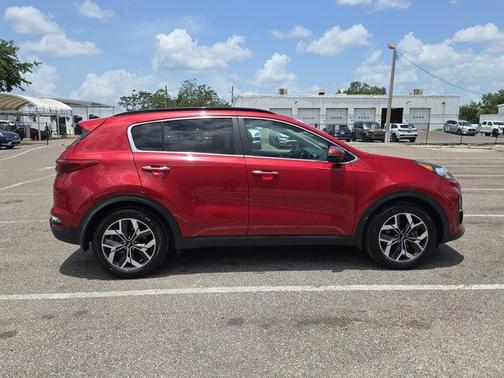 2022 Kia Sportage EX