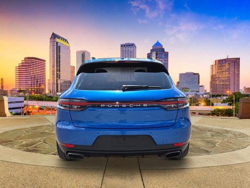 2020 Porsche Macan Base