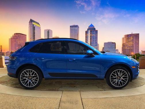 2020 Porsche Macan Base