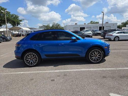 2020 Porsche Macan Base