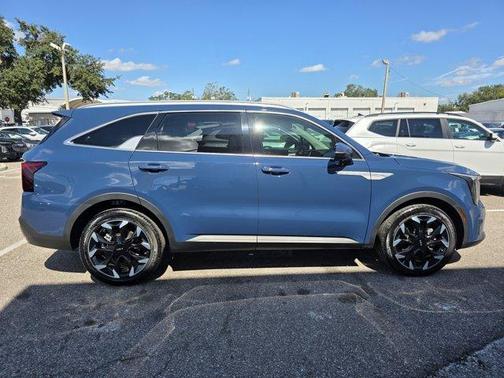 2024 Kia Sorento EX