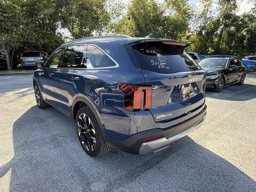2024 Kia Sorento EX