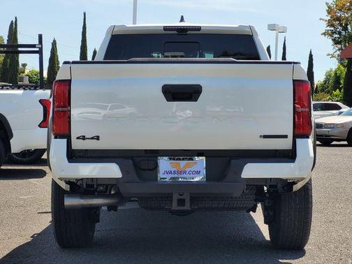 Ice 2026 Toyota Tacoma Hybrid TRD Off Road