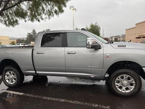 2024 RAM 2500 Laramie Crew Cab 4x4 6'4' Box
