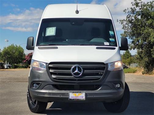 2022 Mercedes-Benz Sprinter 2500 Standard Roof
