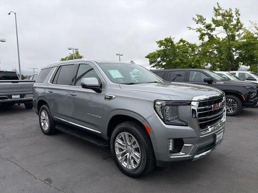 Sterling Metallic 2023 GMC Yukon SLT