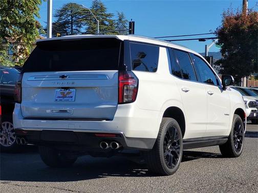 2022 Chevrolet Tahoe 4WD High Country