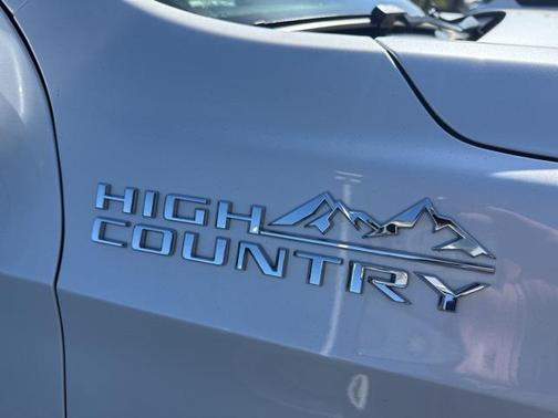 2022 Chevrolet Tahoe 4WD High Country