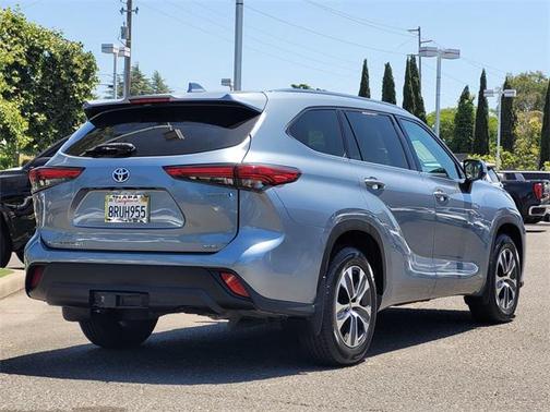 2020 Toyota Highlander Hybrid XLE