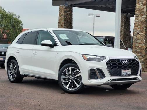 2023 Audi Q5 45 S line Premium Plus