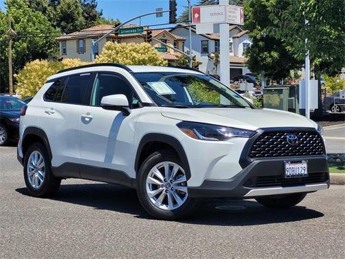 2022 Toyota Corolla Cross LE