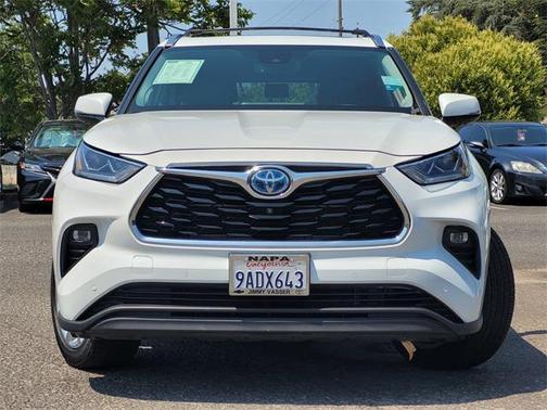 2022 Toyota Highlander Hybrid Limited