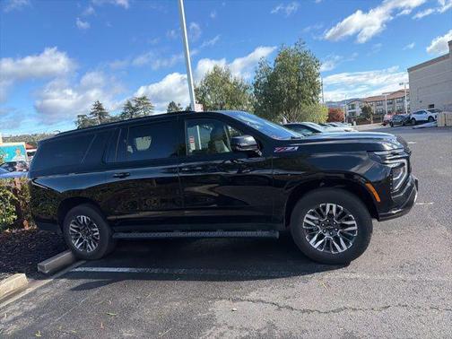 2025 Chevrolet Suburban 4WD Z71