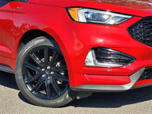 2020 Ford Edge ST