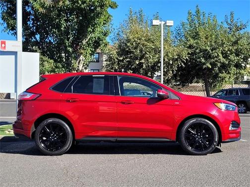 2020 Ford Edge ST