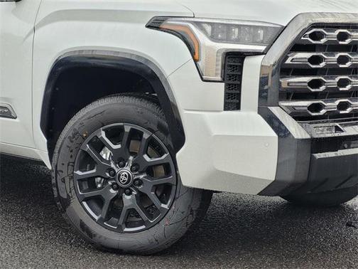 2026 Toyota Tundra Hybrid Platinum