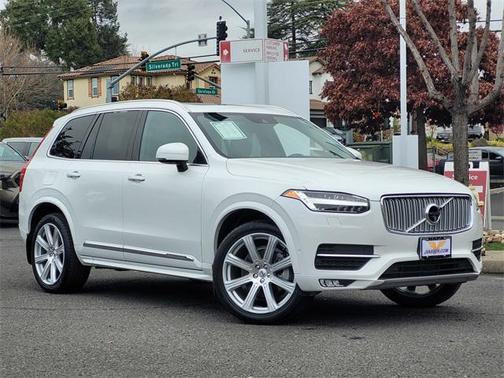 2019 Volvo XC90 T6 Inscription