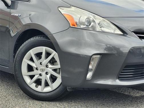 2014 Toyota Prius v Three