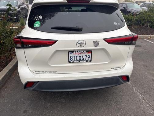 2020 Toyota Highlander LE