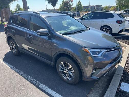 2018 Toyota RAV4 Hybrid XLE