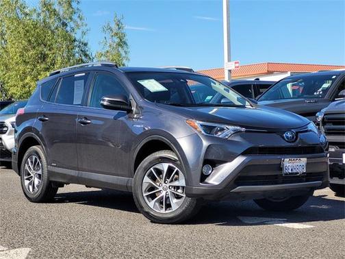 2018 Toyota RAV4 Hybrid XLE