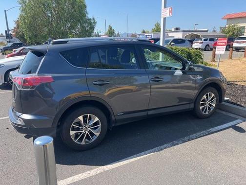2018 Toyota RAV4 Hybrid XLE