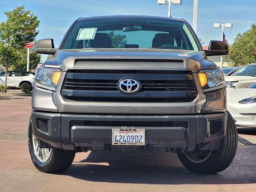 Magnetic Gray Metallic 2014 Toyota Tundra SR